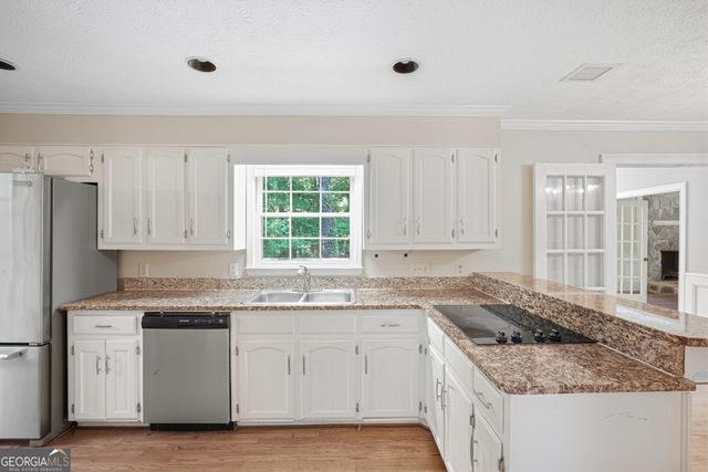 2360 Kimbrough Court, Sandy Springs, GA 30350