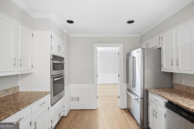 2360 Kimbrough Court, Sandy Springs, GA 30350