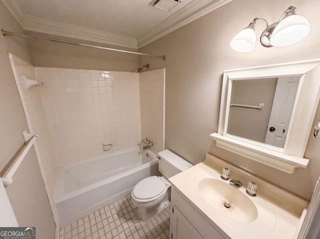 2360 Kimbrough Court, Sandy Springs, GA 30350