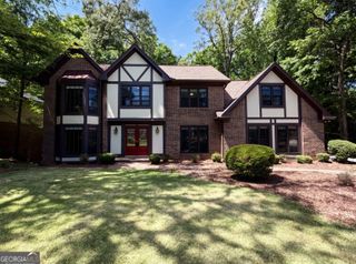 2360 Kimbrough Court, Sandy Springs, GA 30350
