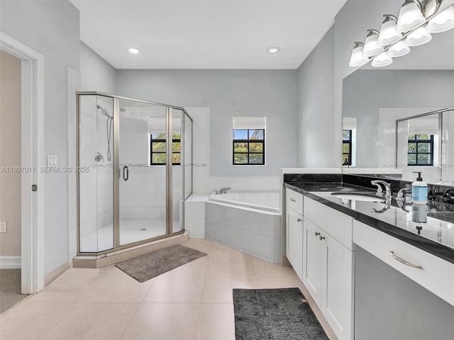 2901 Hidden Harbour St, Dania Beach, FL 33312