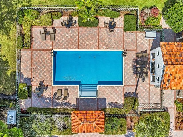 2901 Hidden Harbour St, Dania Beach, FL 33312