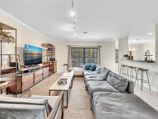 2901 Hidden Harbour St, Dania Beach, FL 33312