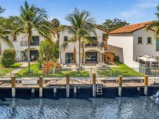 2901 Hidden Harbour St, Dania Beach, FL 33312