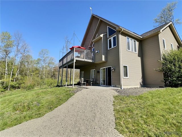 5777 Bonn Way East, Great Valley, NY 14741
