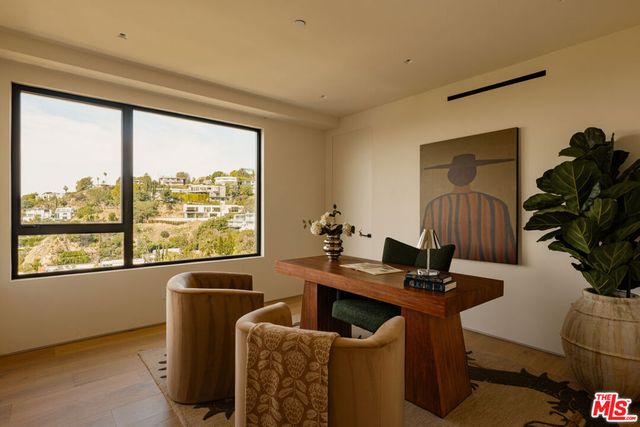 1511 Skylark Lane, Los Angeles, CA 90069