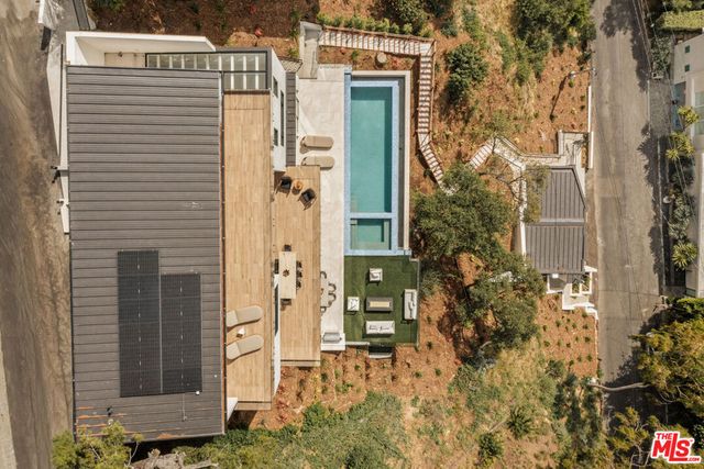 1511 Skylark Lane, Los Angeles, CA 90069