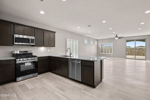 10712 Bill Bates Street, El Paso, TX 79924