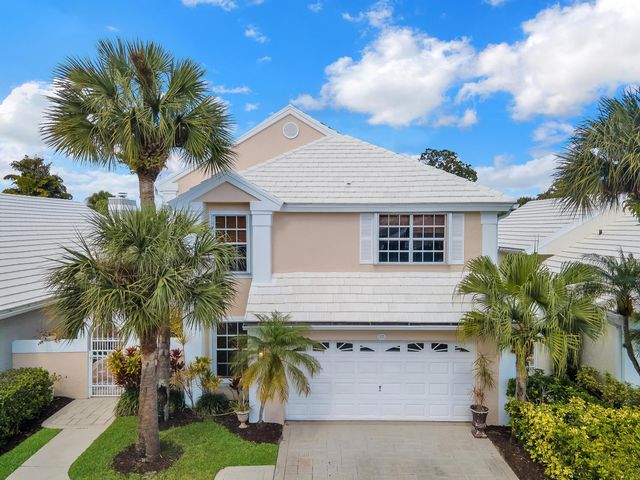 12 Brighton Court, Palm Beach Gardens, FL 33418