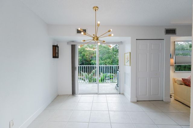 3315 58TH AVENUE S 222, St Petersburg, FL 33712