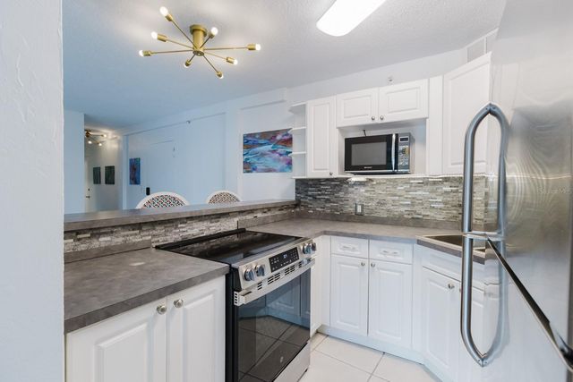3315 58TH AVENUE S 222, St Petersburg, FL 33712