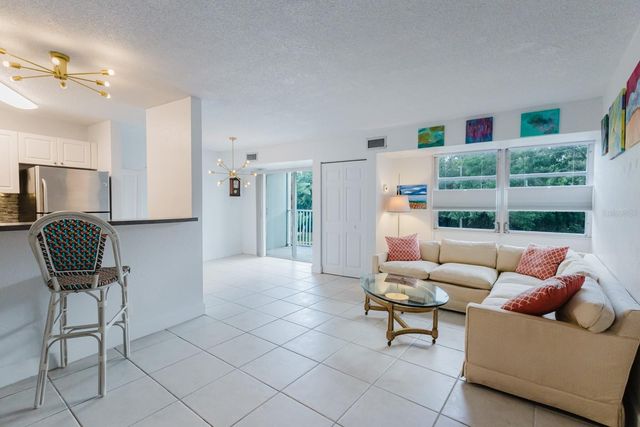 3315 58TH AVENUE S 222, St Petersburg, FL 33712
