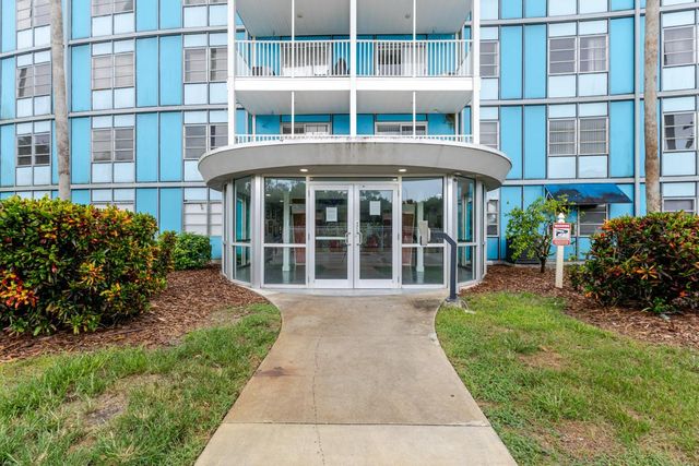 3315 58TH AVENUE S 222, St Petersburg, FL 33712