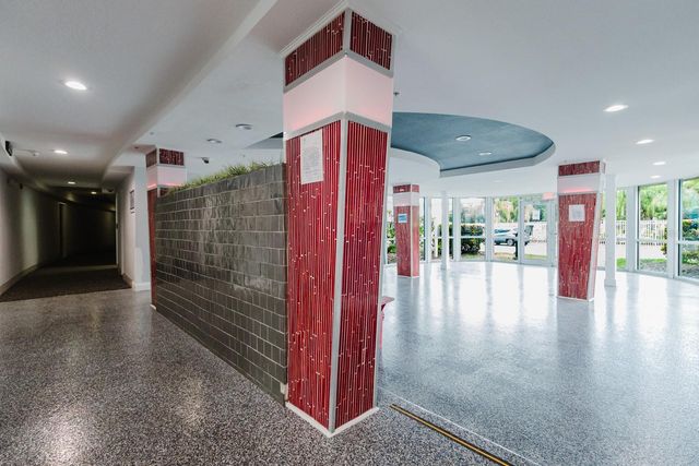 3315 58TH AVENUE S 222, St Petersburg, FL 33712