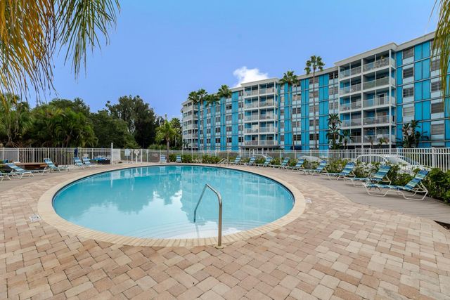 3315 58TH AVENUE S 222, St Petersburg, FL 33712
