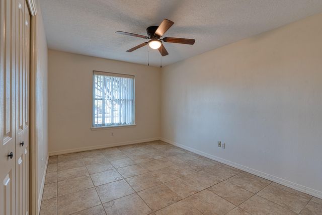 1616 Zena Lona Street NE, Albuquerque, NM 87112