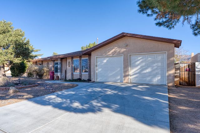 1616 Zena Lona Street NE, Albuquerque, NM 87112