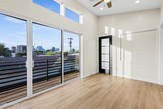 1115 S MONTEZUMA Avenue, Phoenix, AZ 85003