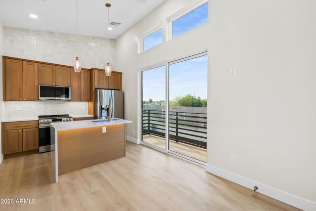 1115 S MONTEZUMA Avenue, Phoenix, AZ 85003