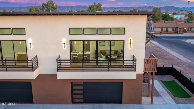 1115 S MONTEZUMA Avenue, Phoenix, AZ 85003