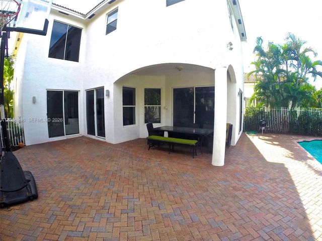 1675 NE 196th Street, Miami, FL 33179