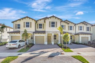 2546 SE 29th St 2546, Homestead, FL 33035