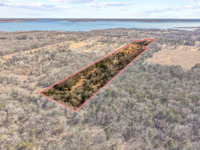 4572 County Road 2700, Telephone, TX 75488