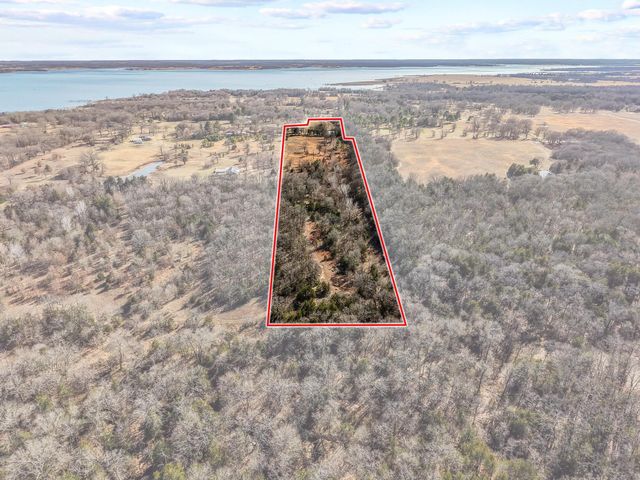 4572 County Road 2700, Telephone, TX 75488