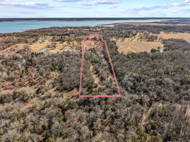 4572 County Road 2700, Telephone, TX 75488