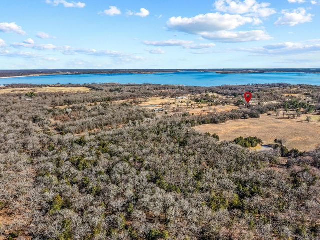 4572 County Road 2700, Telephone, TX 75488