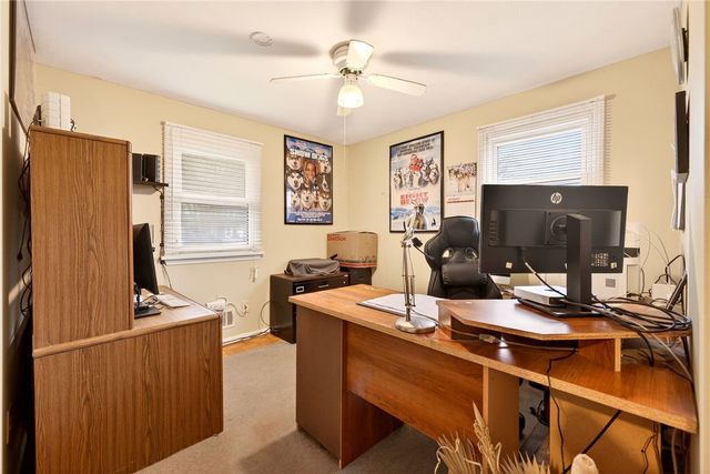 19 Gannett Road, Farmington, NY 14425