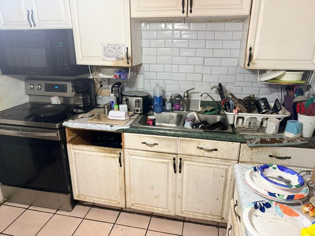 4847 Carver Street, Lake Worth, FL 33463