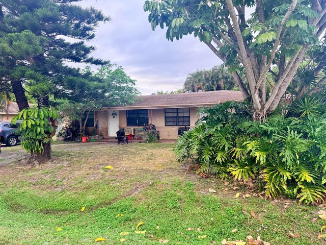 4847 Carver Street, Lake Worth, FL 33463