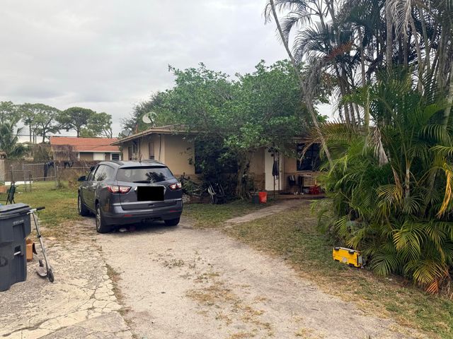 4847 Carver Street, Lake Worth, FL 33463