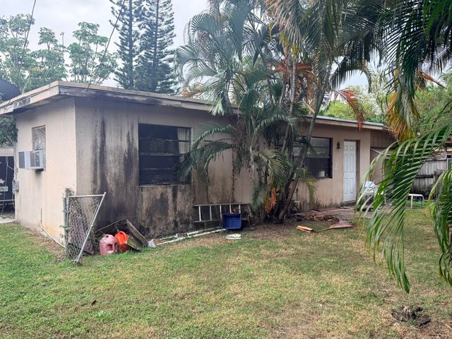 4847 Carver Street, Lake Worth, FL 33463