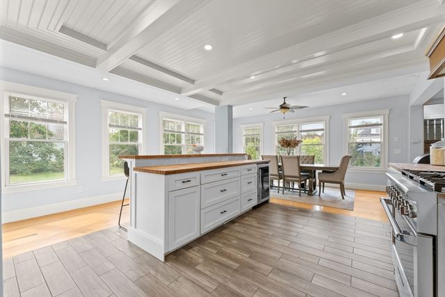896 Plymouth St, Abington, MA 02351