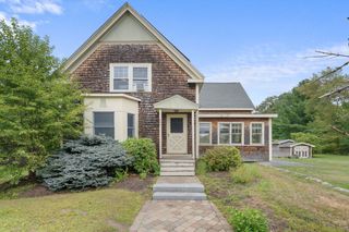 896 Plymouth St, Abington, MA 02351