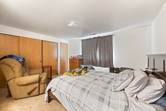 331 N 8th Street, Central Point, OR 97502