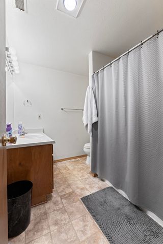 331 N 8th Street, Central Point, OR 97502