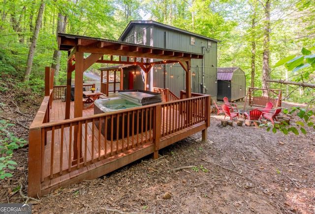 257 Pen Drive, Ellijay, GA 30540