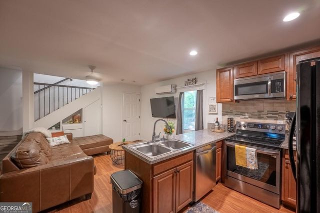 257 Pen Drive, Ellijay, GA 30540