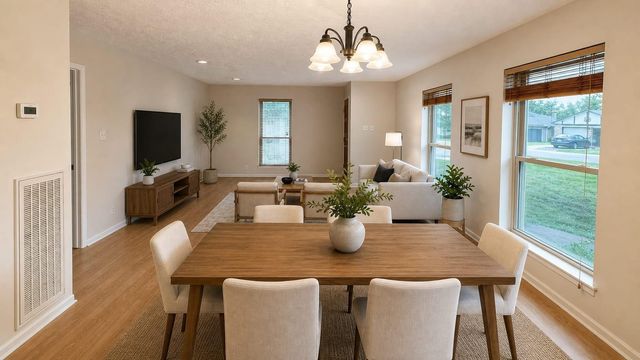 67 E White Willow Circle, The Woodlands, TX 77381