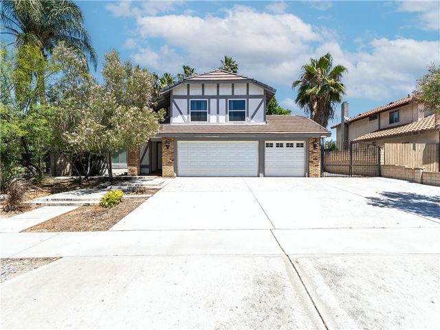 513 E Pioneer Avenue, Redlands, CA 92374