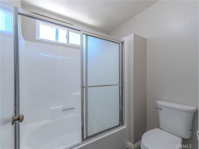 513 E Pioneer Avenue, Redlands, CA 92374