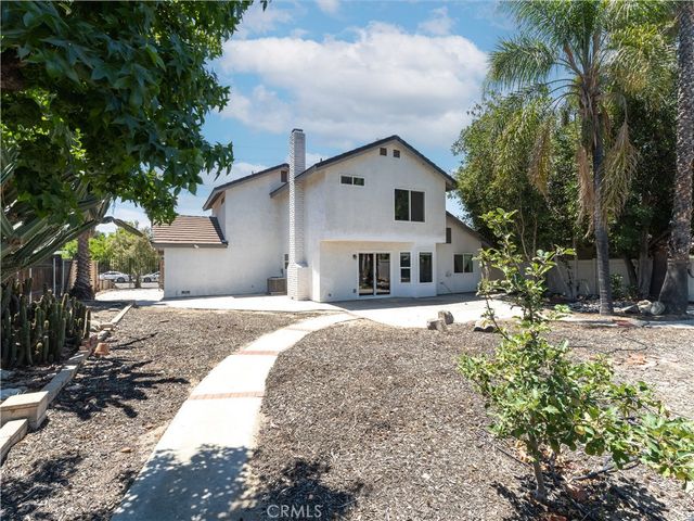 513 E Pioneer Avenue, Redlands, CA 92374