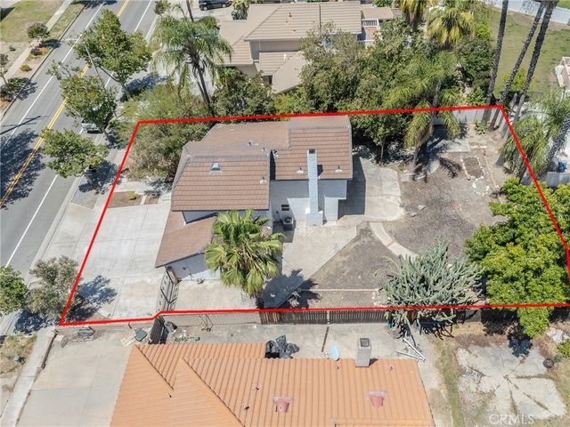 513 E Pioneer Avenue, Redlands, CA 92374