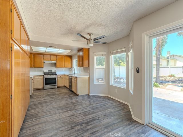 513 E Pioneer Avenue, Redlands, CA 92374