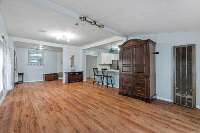 606 N Roseville St Street, Altus, AR 72821