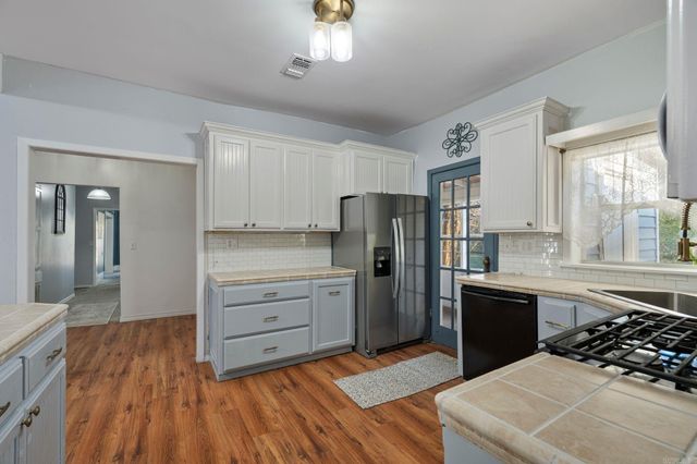 606 N Roseville St Street, Altus, AR 72821