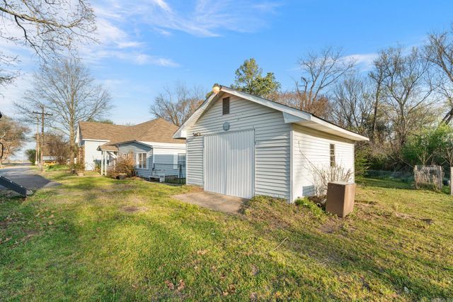 606 N Roseville St Street, Altus, AR 72821